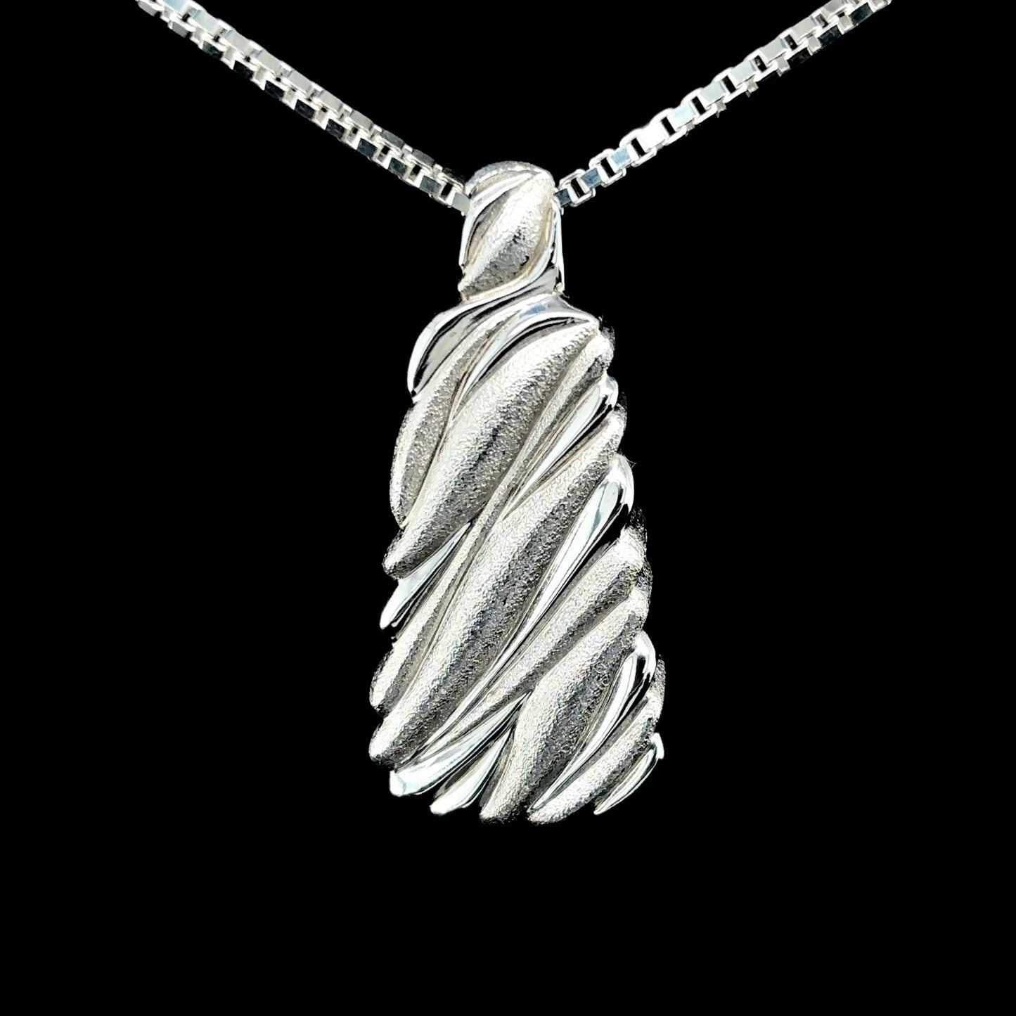 Flow Pendant