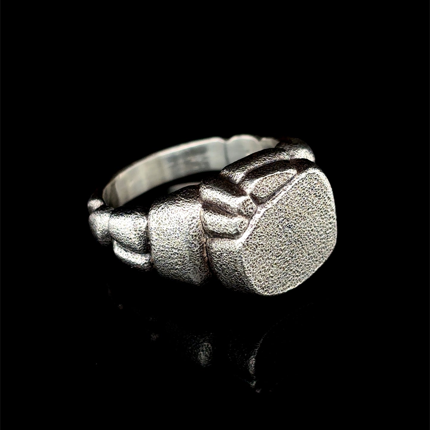 Ancient Stones Ring
