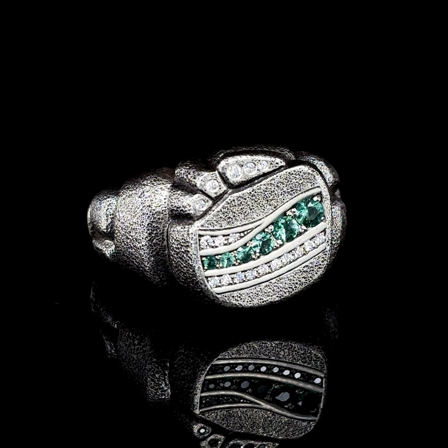 Emerald & Diamond Ancient Stones Ring