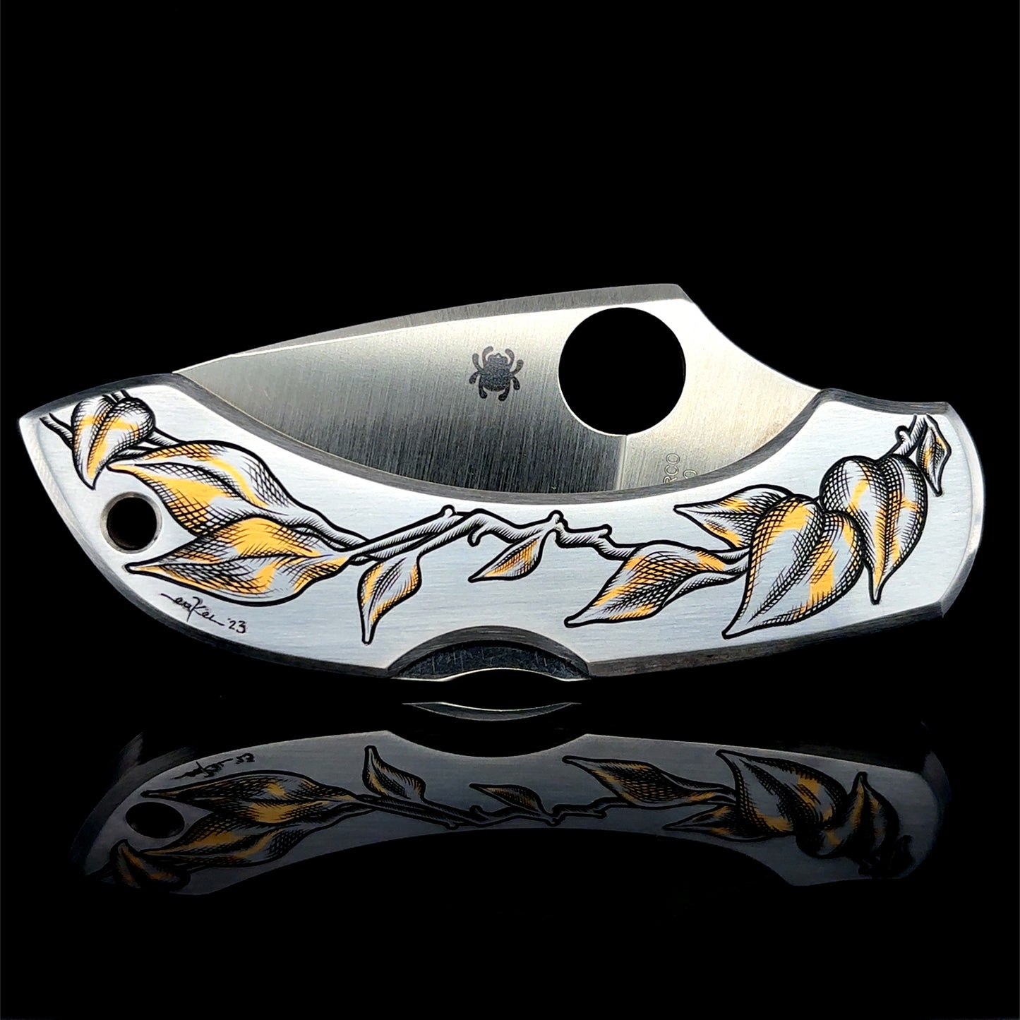 Hand Engraved Spyderco Dragonfly - Variegated Pothos w/ 24K Inlay