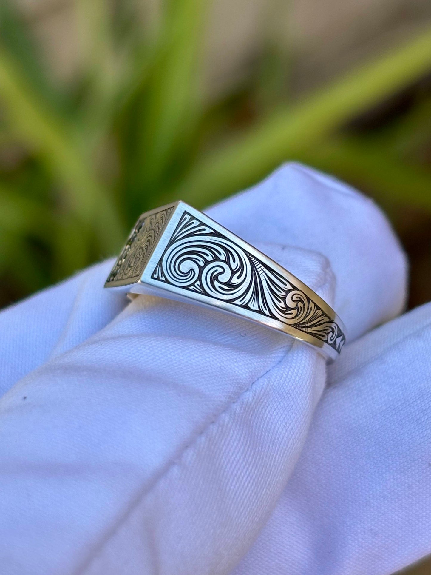 English Scroll Signet Ring