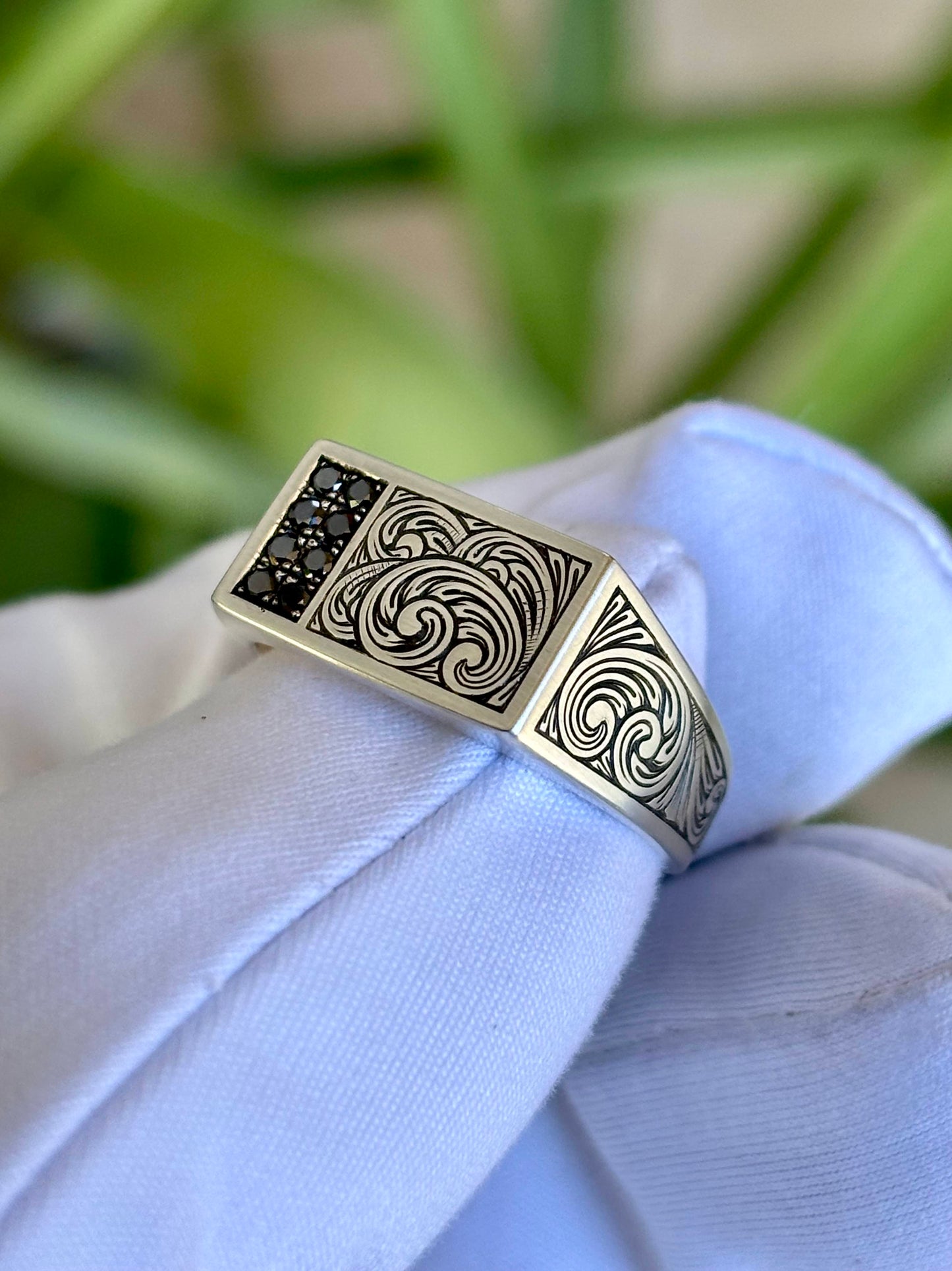 English Scroll Signet Ring