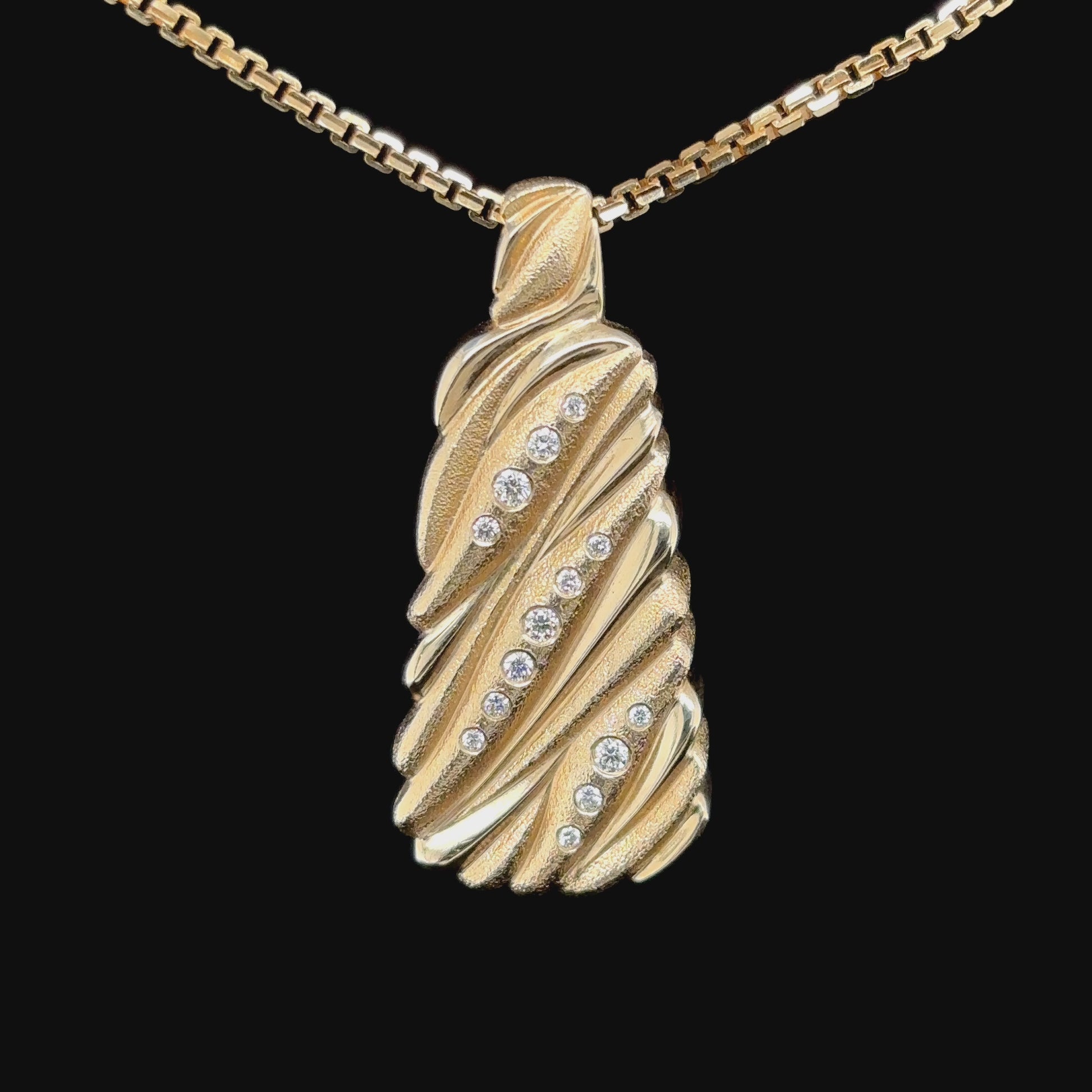 Flow Pendant 14K Gold