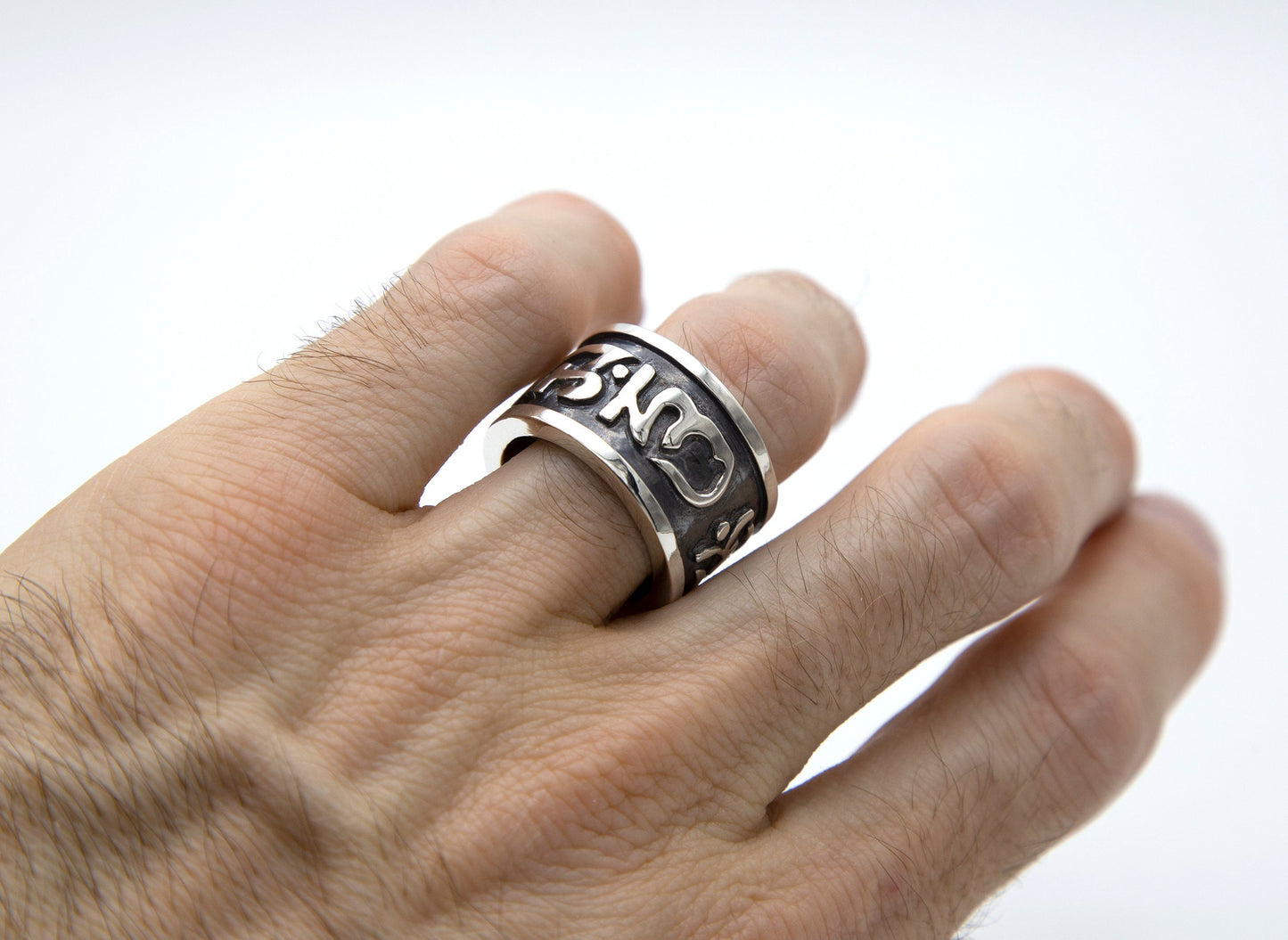 Tibetan Mantra Sterling Silver Ring - Size 8